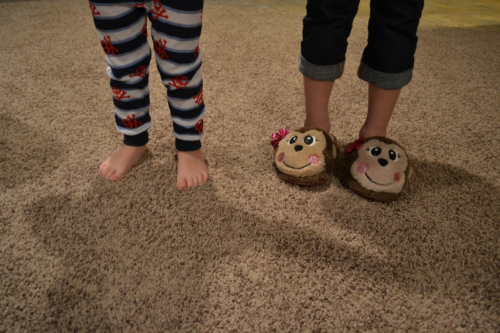 Sleepover party for girls and dolls